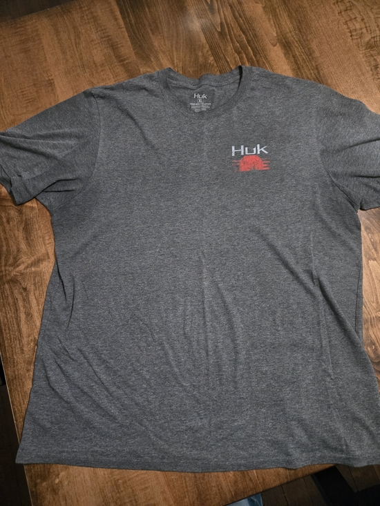 Huk Other - Huk Men's Short Sleeve Gray Heather Tee with Red Logo